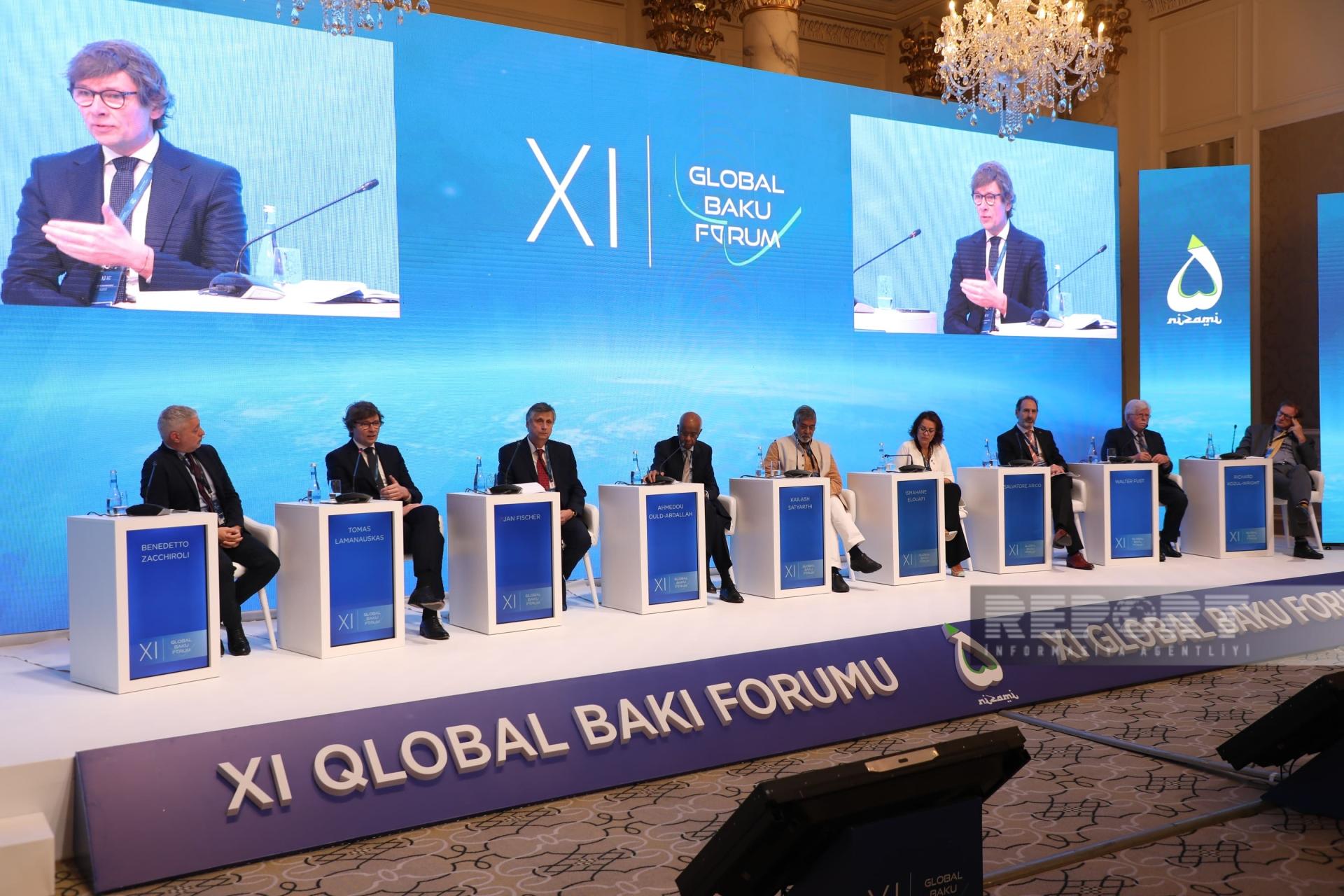 XI Qlobal Baki Forumu basa catib