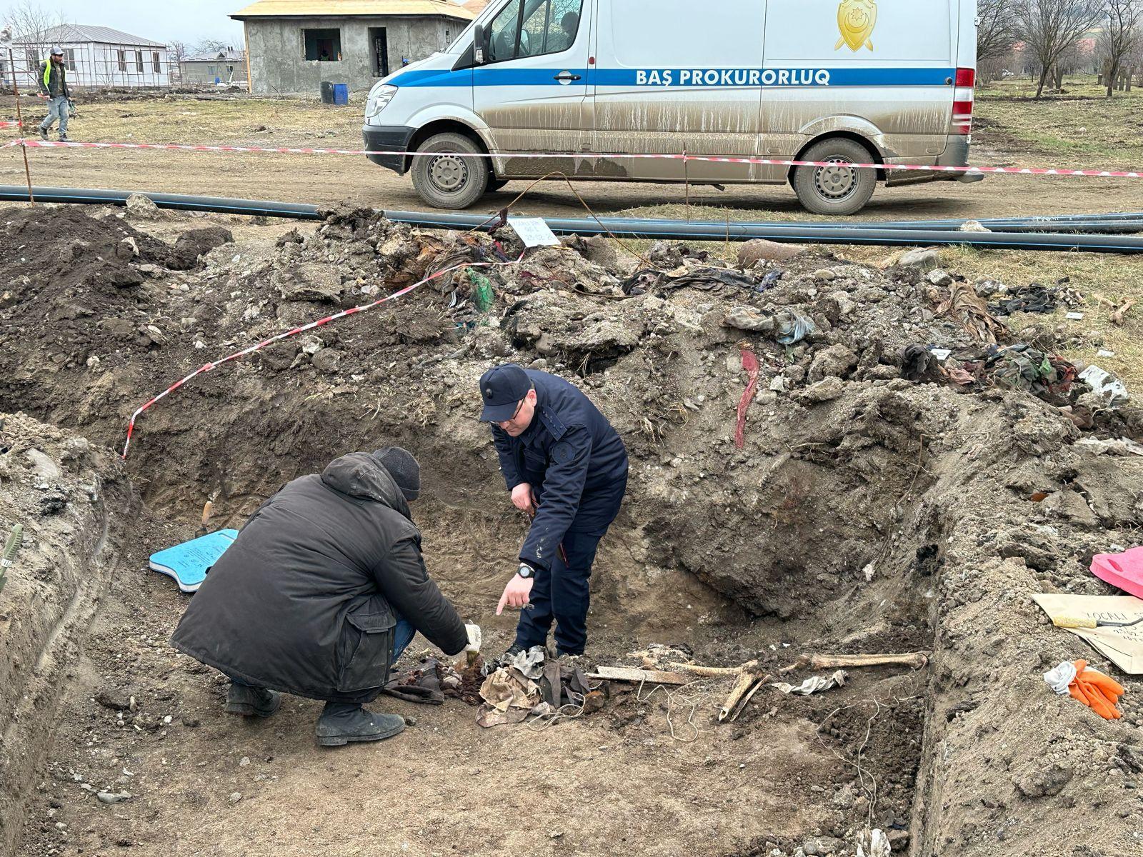 Xocalida kutlevi mezarliqda askar edilmis insan qaliqlarinin sayi 18-e catib, sekkizinin sexsiyyeti mueyyen edilib